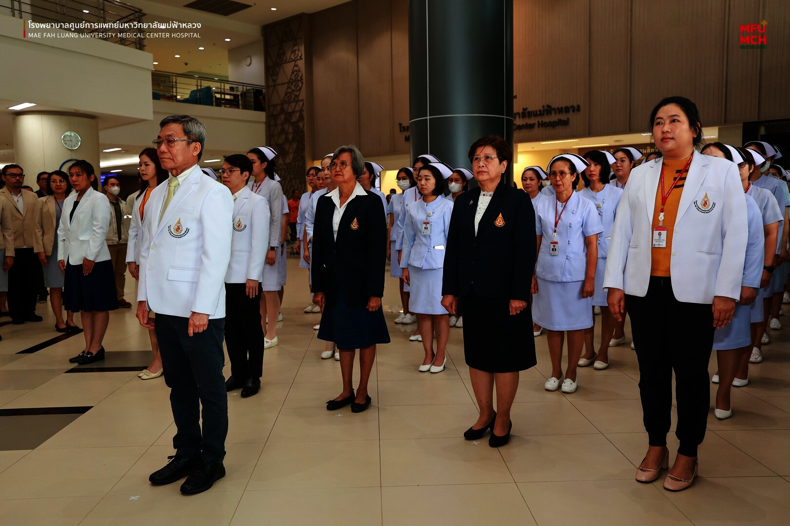 ร่วมพิธีลงนามถวายพระพรชัยมงคล เนื่องในโอกาสวันเฉลิมพระชนมพรรษาพระบาทสมเด็จพระวชิรเกล้าเจ้าอยู่หัว
